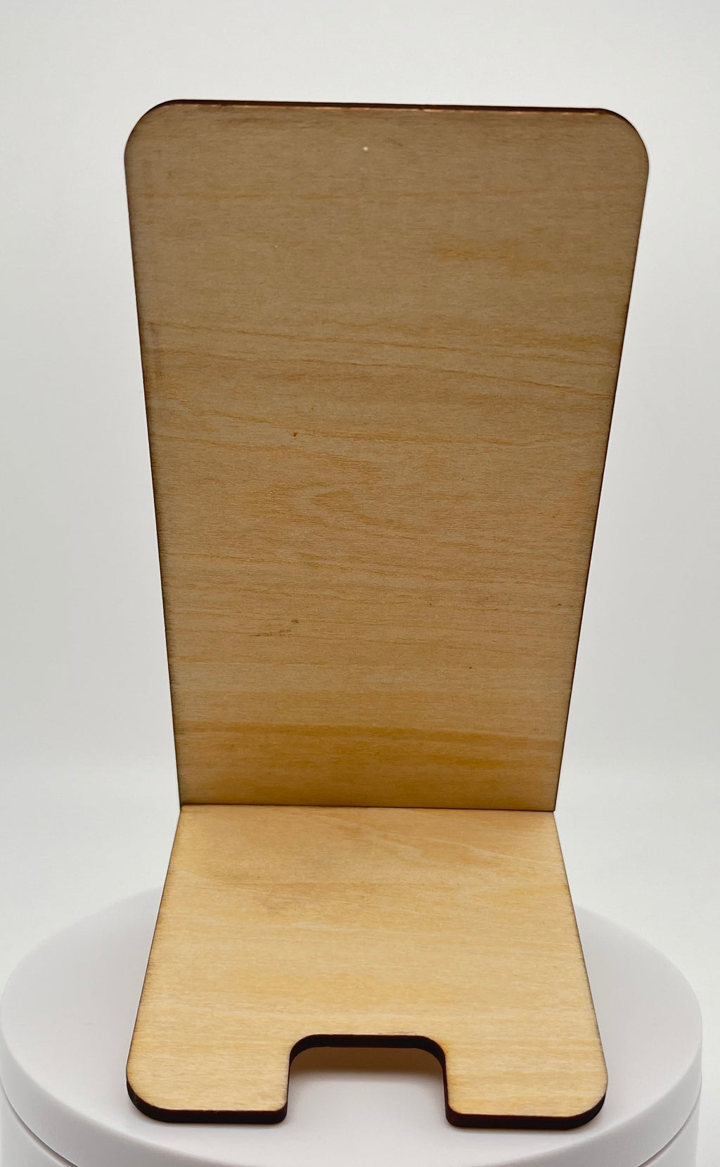 Soporte para teléfono con bandera de madera delgada